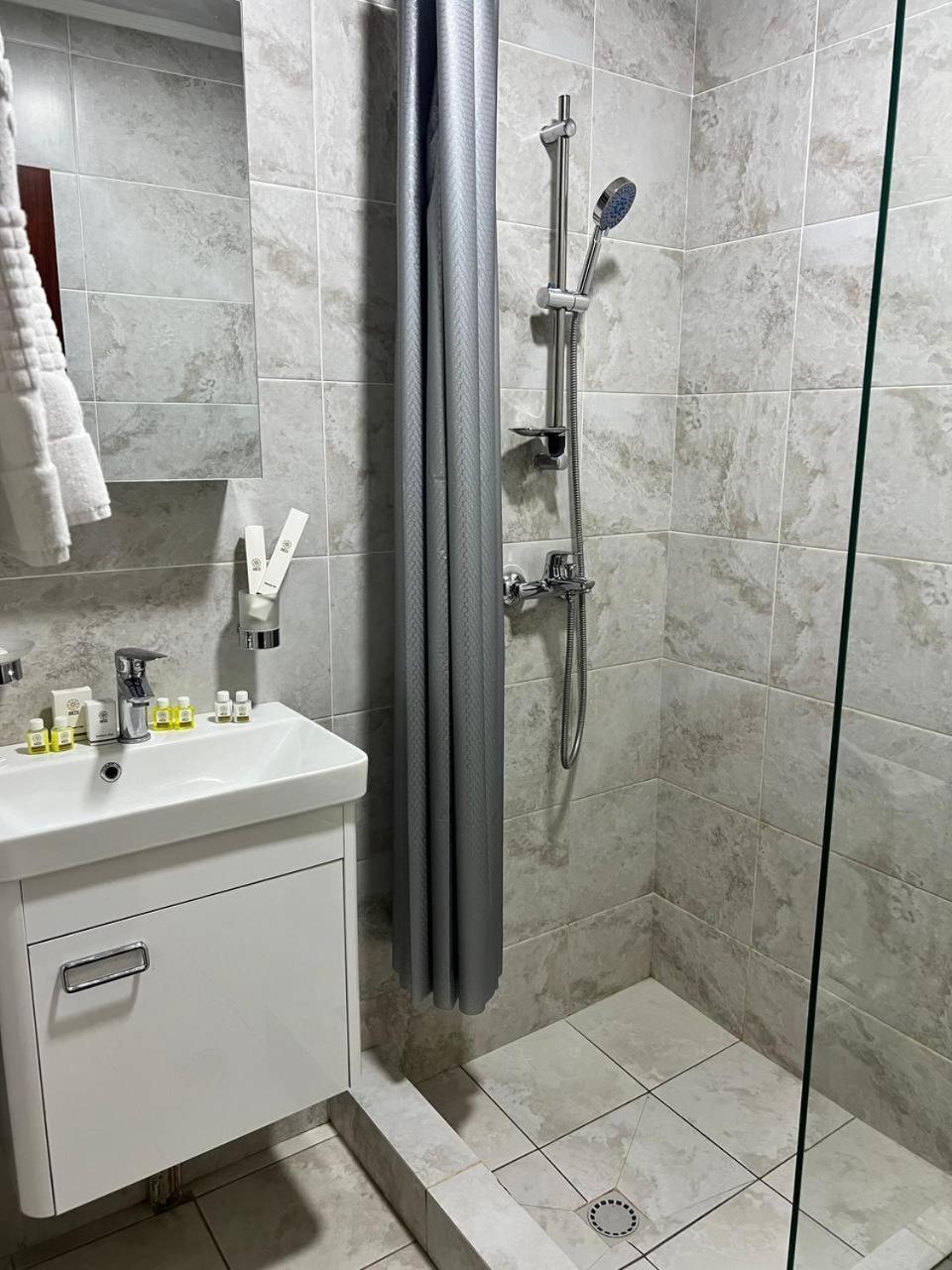 Orzu Hotel Namangan Bagian luar foto