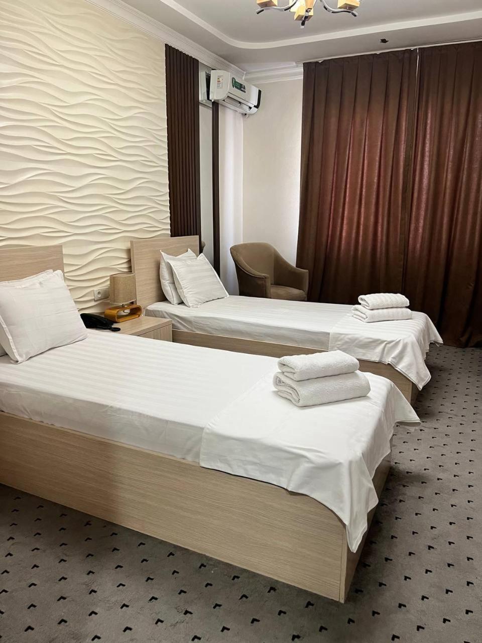 Orzu Hotel Namangan Bagian luar foto