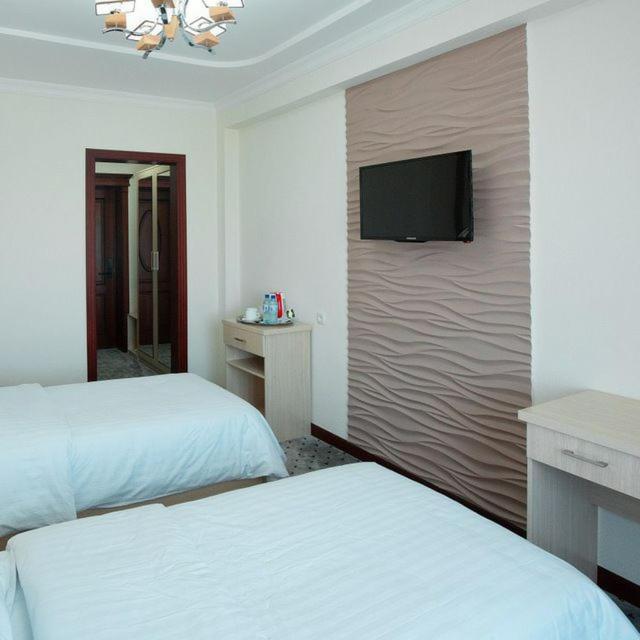 Orzu Hotel Namangan Bagian luar foto